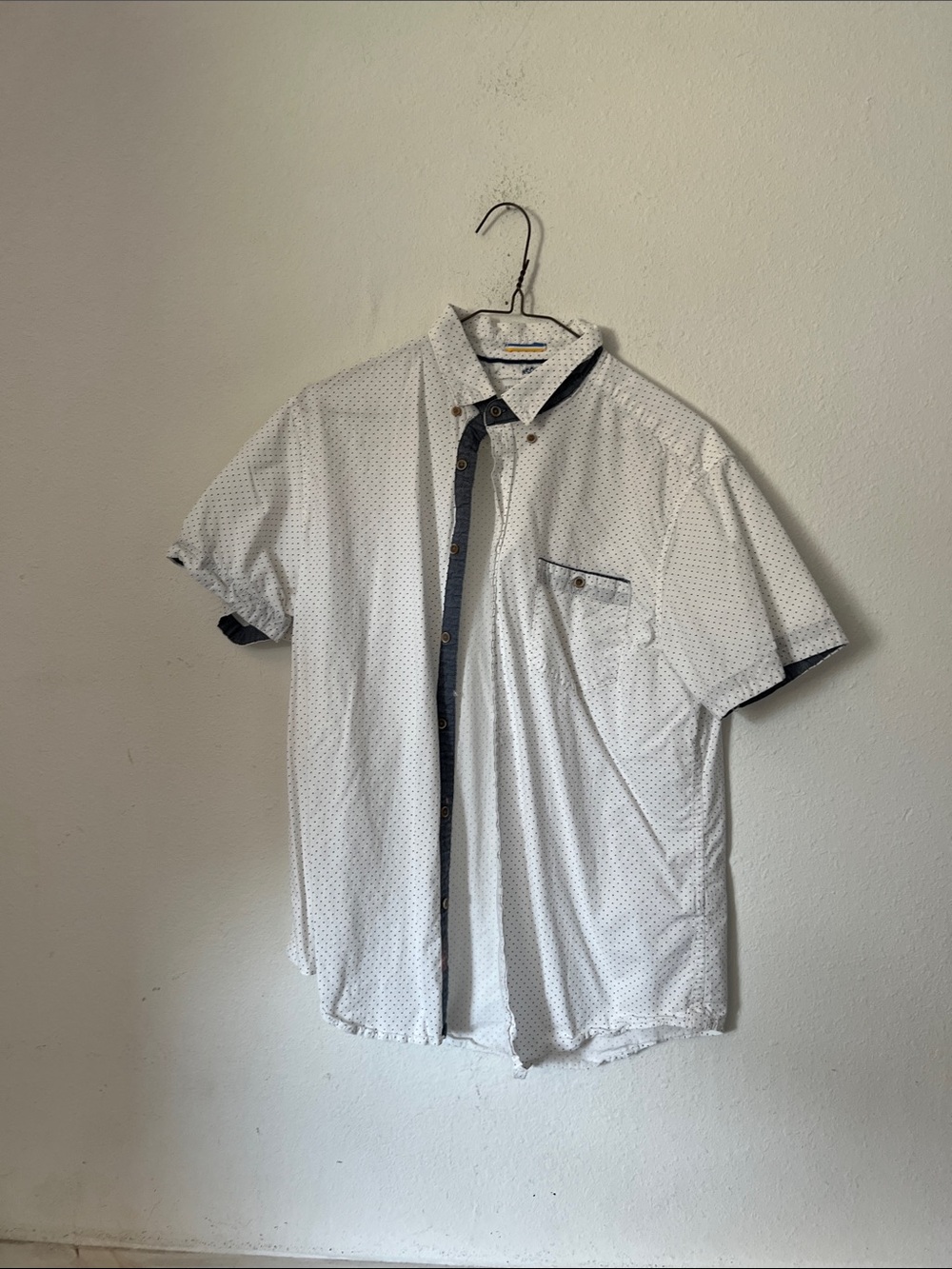 Denim & Flower White Short-Sleeve Button-Down with Navy Trim
